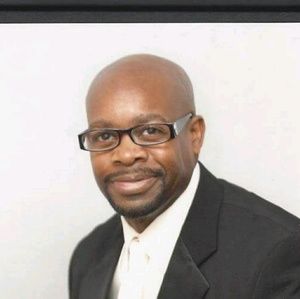 Meet your Posher, Emanuel